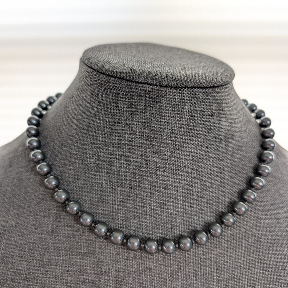 Vintage Retro Glass Gray Faux Pearl Knotted Classic Ornate Choker Style Necklace